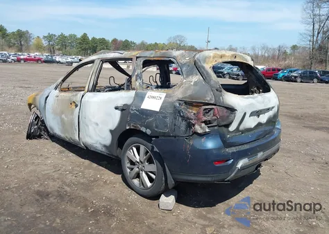 2016 Nissan Pathfinder Platinum z USA, uszkodzony, nr VIN 5N1AR2MMXGC661803